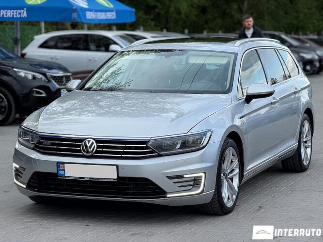 Volkswagen Passat GTE 2016 doar la InterAuto