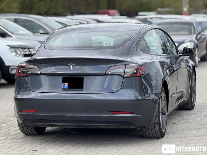 tesla Model 3 2023