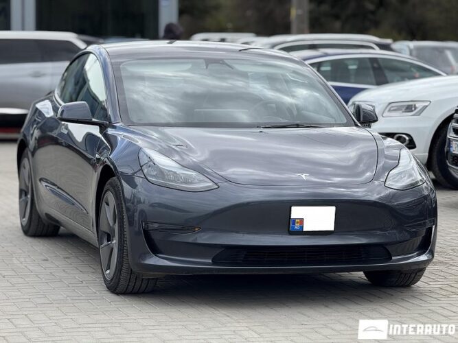 tesla Model 3 2023