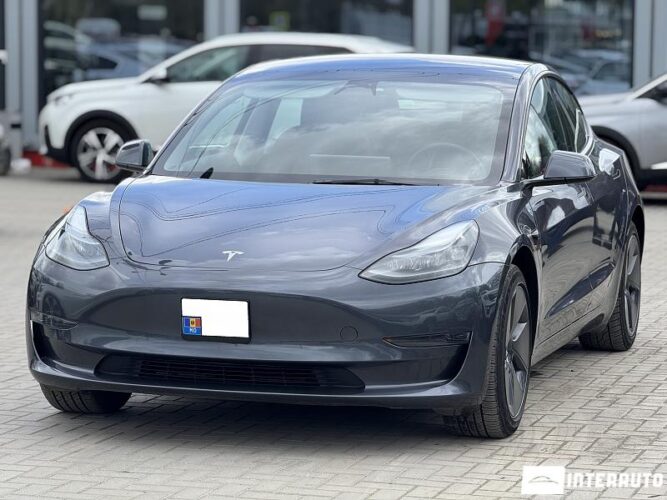 Tesla Model 3 2023 doar la InterAuto