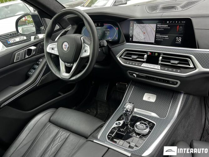 bmw X7 M6.0i 2022