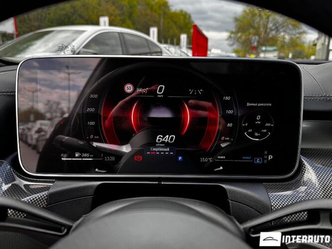 Mercedes C 200 42 mercedes C 200 2024