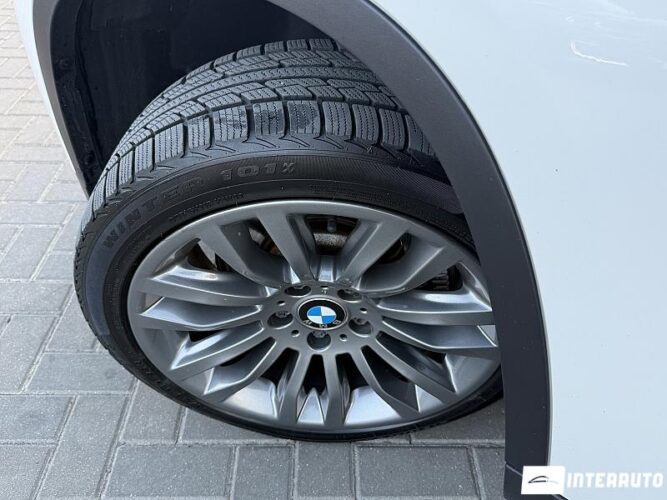 bmw X1 2.3D 2012