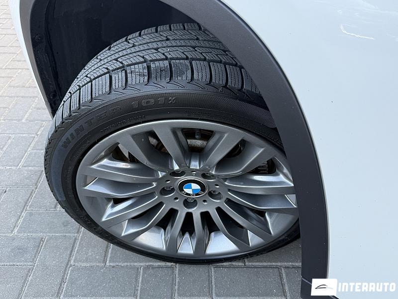 bmw X1 2.3D 2012