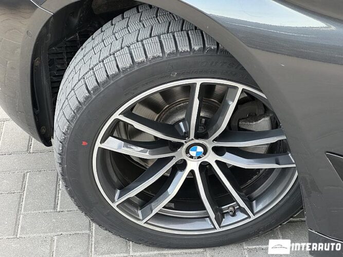 bmw 520 2021