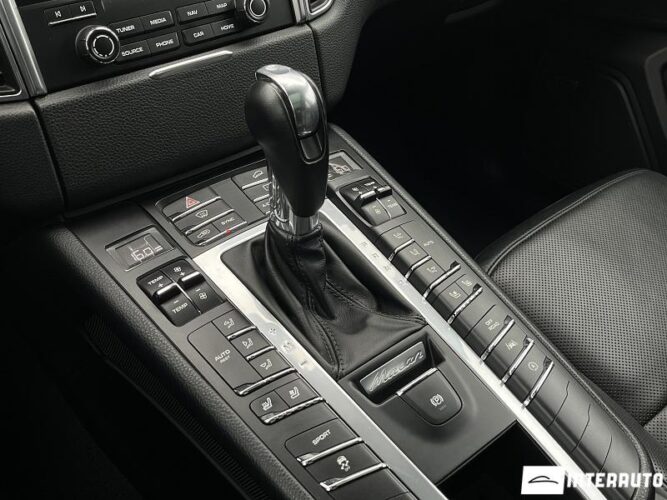 porsche Macan 2018