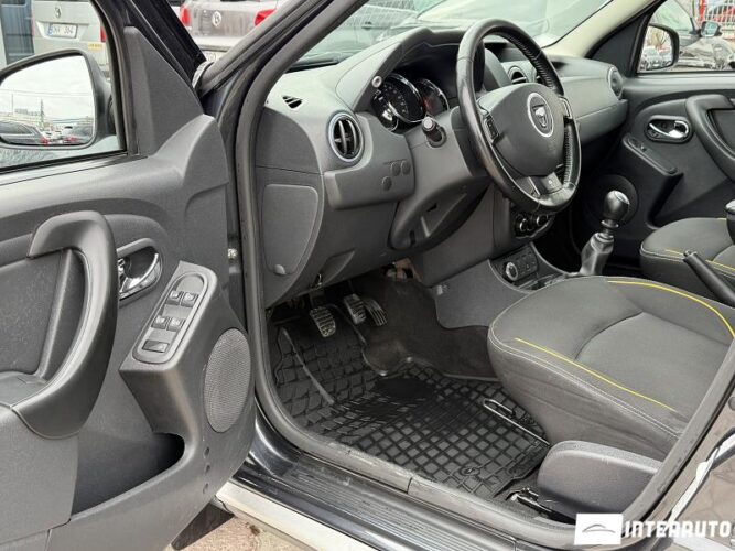 dacia Duster 2015