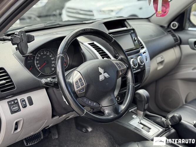 mitsubishi Pajero Sport 2013