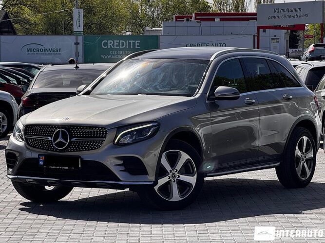 Mercedes GLC 300 2019 doar la InterAuto