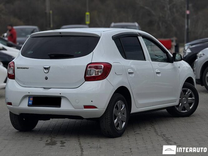 dacia Sandero 2015