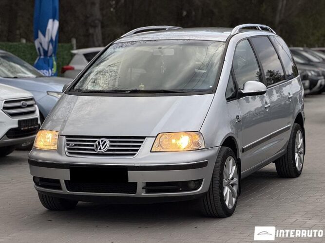 Volkswagen Sharan 2008 doar la InterAuto