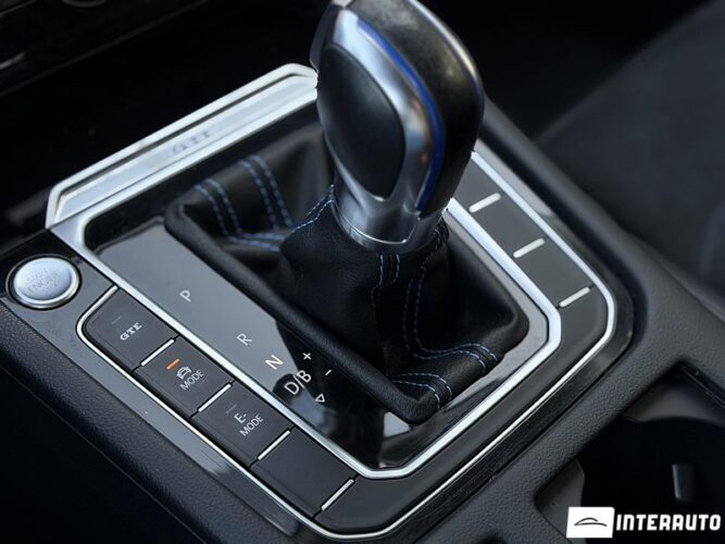 Volkswagen Passat GTE 2018 doar la InterAuto