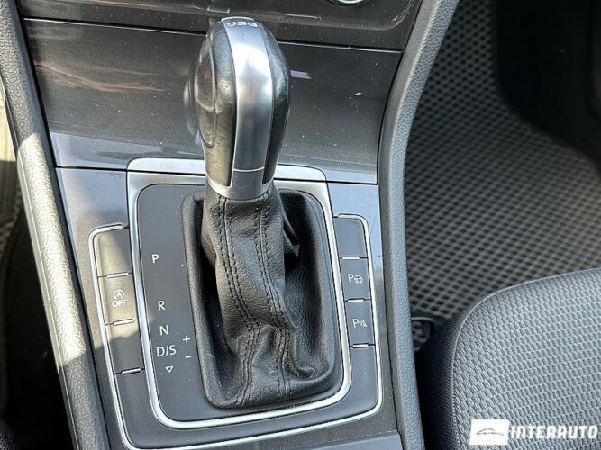 volkswagen Golf 2019