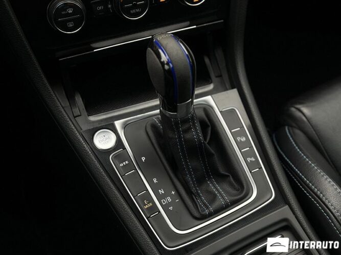 volkswagen Golf GTE 2015