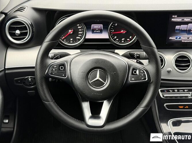 Mercedes E 220 37 mercedes E 220 2018
