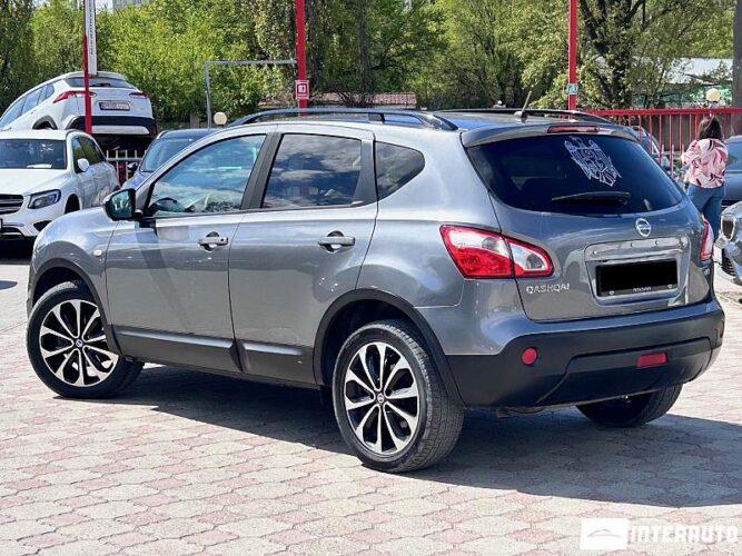nissan Qashqai 2013