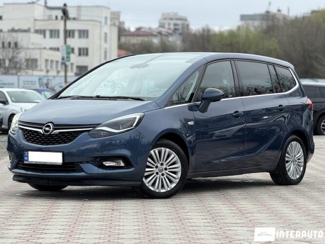 Opel Zafira 2017 doar la InterAuto