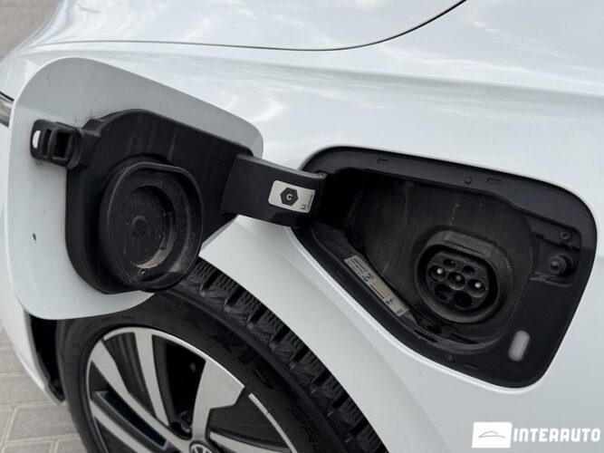 volkswagen Golf eHybrid 2021