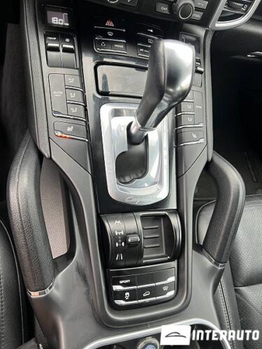 porsche Cayenne 2011