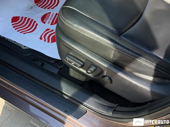 toyota Prius Plus / V 2016