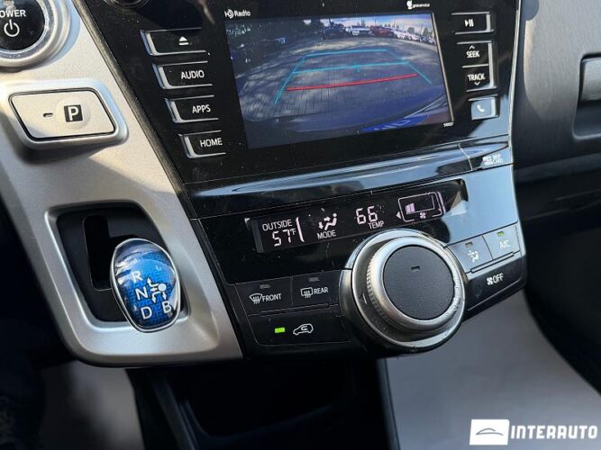 toyota Prius Plus / V 2016