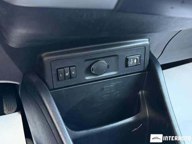 toyota Prius Plus / V 2016