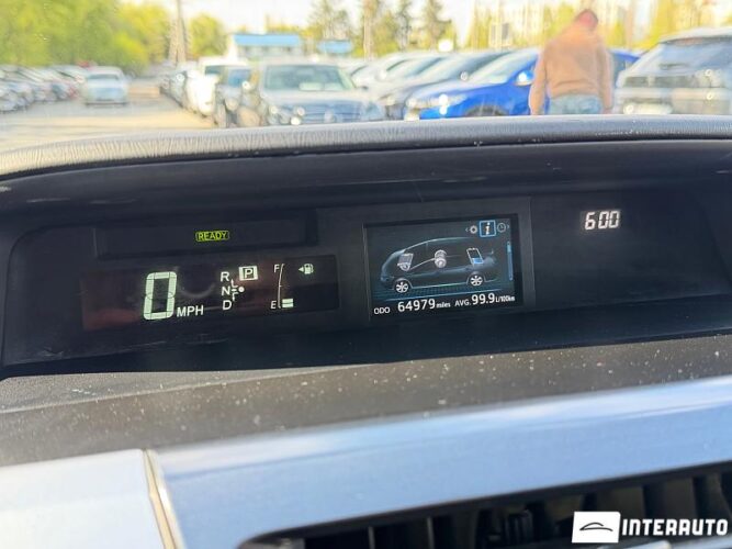 toyota Prius Plus / V 2016