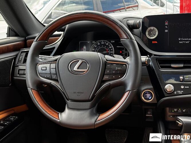 lexus ES 300h 2022
