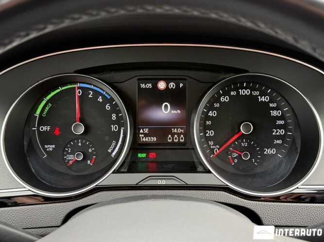 volkswagen Passat GTE 2021