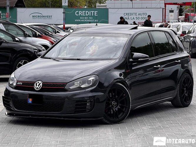 Volkswagen Golf GTI 2012 doar la InterAuto