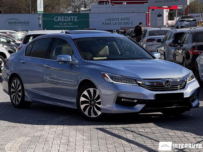 Honda Accord 2017 doar la InterAuto