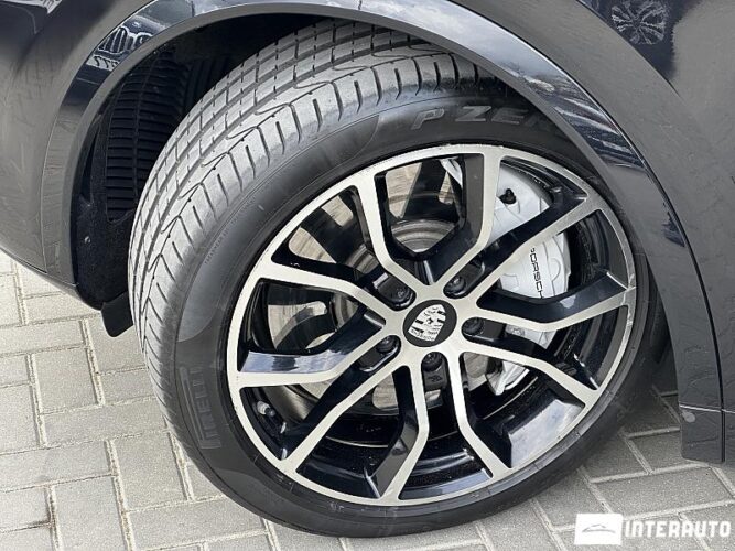 porsche Cayenne Turbo 2019