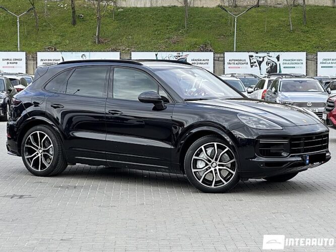 Porsche Cayenne Turbo 2019 doar la InterAuto