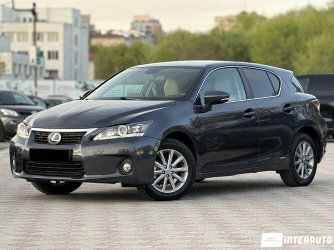 Lexus CT 200h 2011 doar la InterAuto