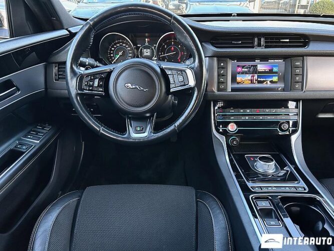 jaguar XF 2016