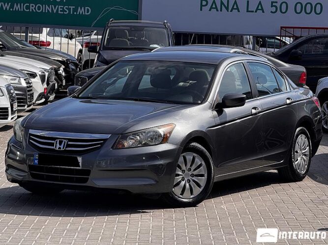Honda Accord 2011 doar la InterAuto