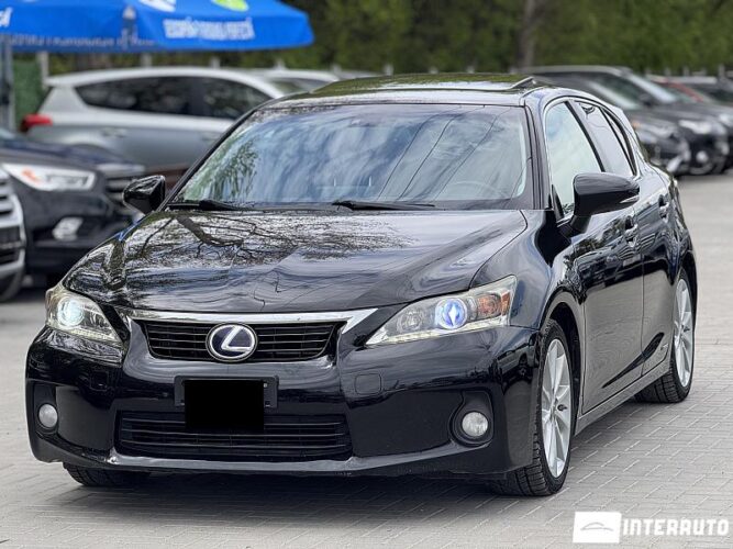 Lexus CT 200h 2012 doar la InterAuto