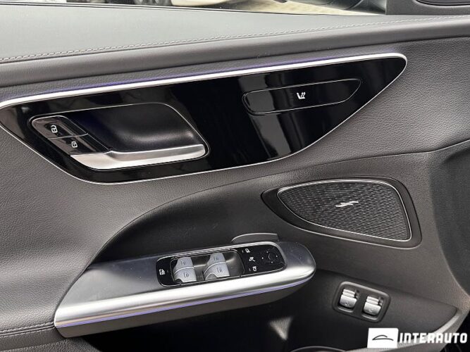 mercedes C 300e 2023