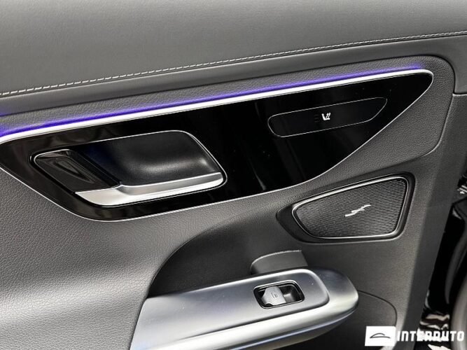 mercedes C 300e 2023