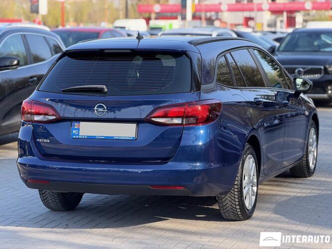 opel Astra 2020