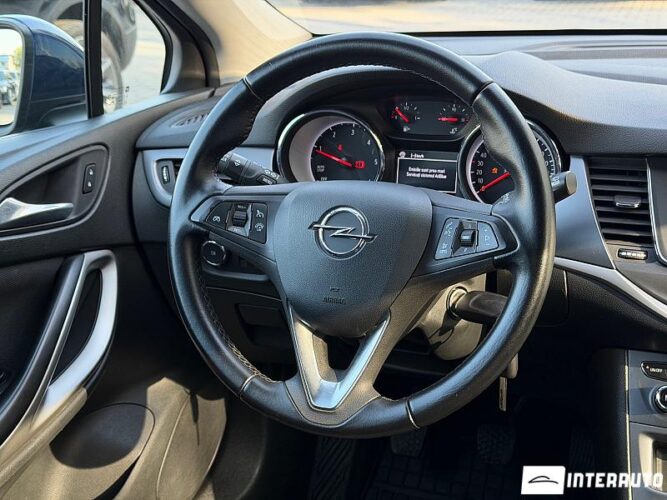 opel Astra 2020