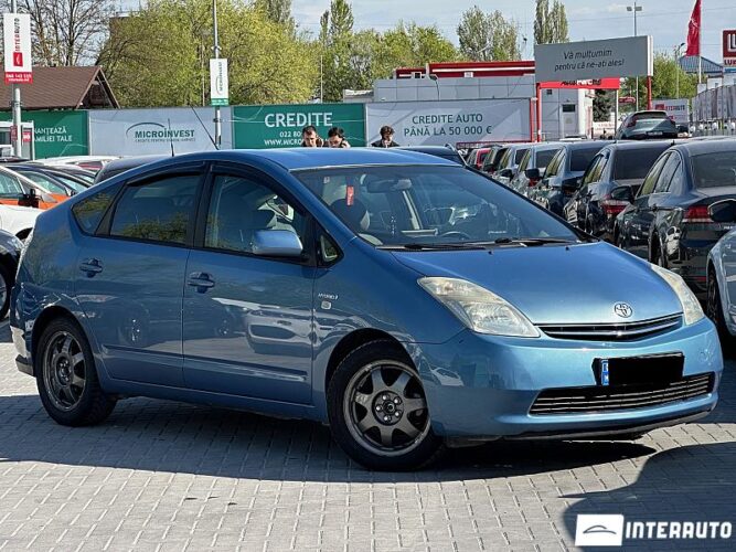 Toyota Prius 2006 doar la InterAuto