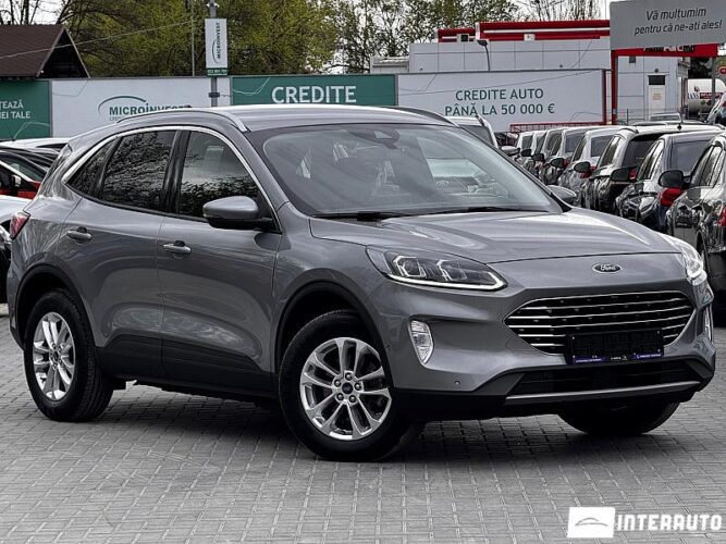 Ford Kuga 2022 doar la InterAuto
