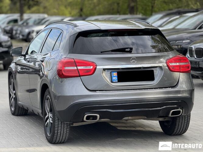 Mercedes GLA 180 34 mercedes GLA 180 2015