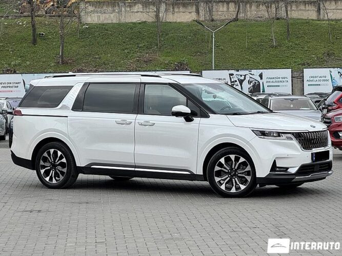 Kia Carnival 2021 doar la InterAuto