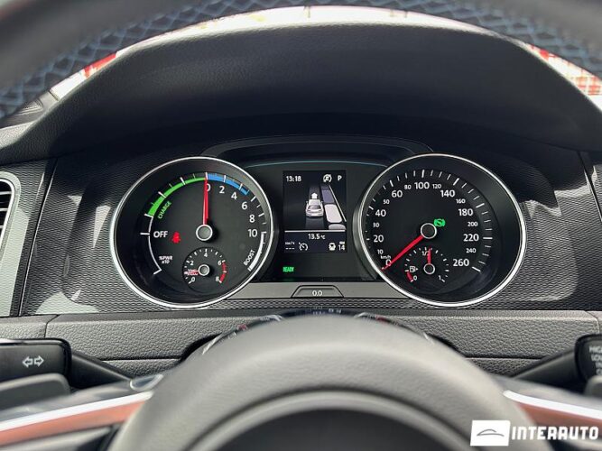 Volkswagen Golf GTE 41 volkswagen Golf GTE 2015