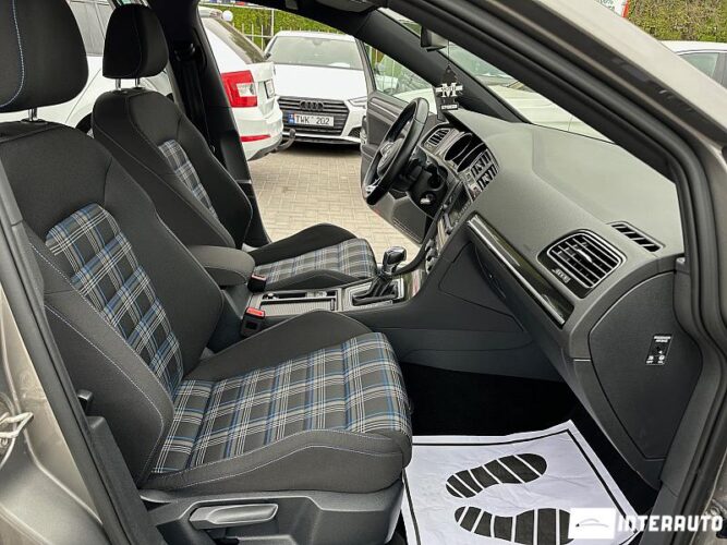 Volkswagen Golf GTE 36 volkswagen Golf GTE 2015