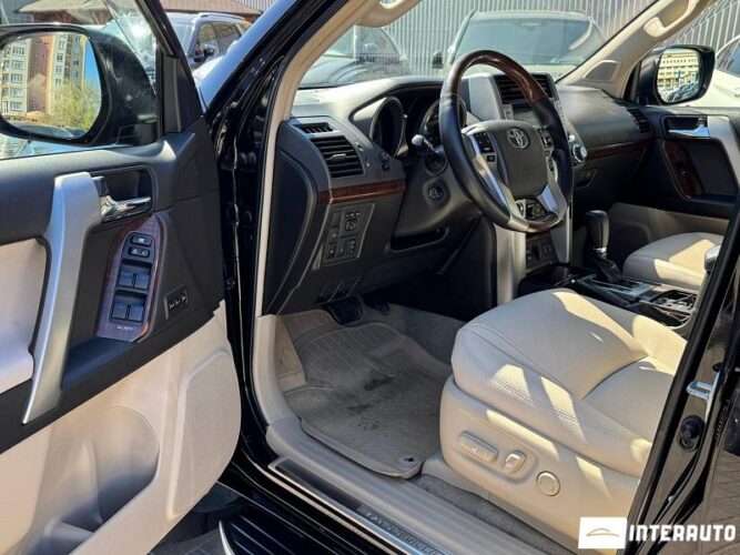 toyota Land Cruiser Prado 2011