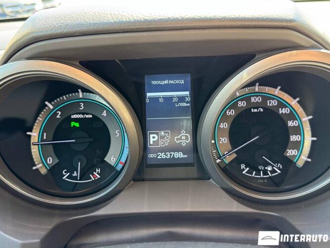 toyota Land Cruiser Prado 2011