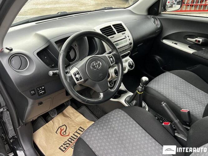 toyota Urban Cruiser 2009